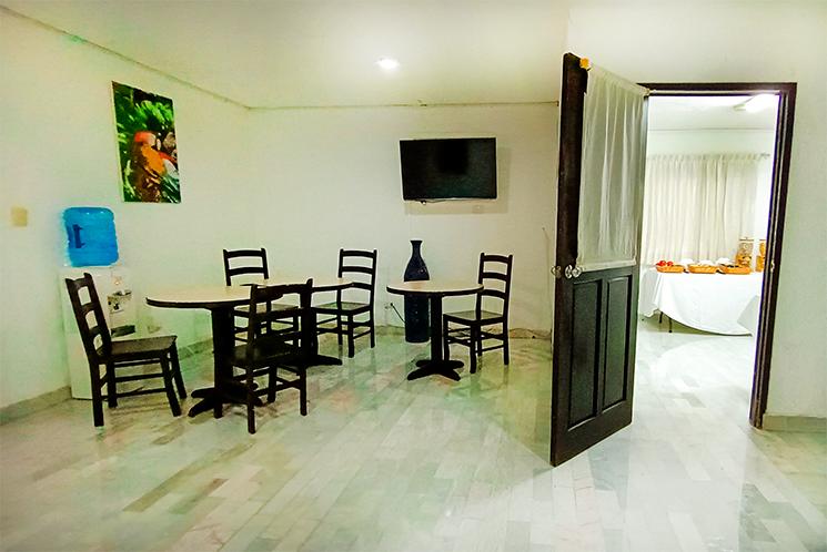 ENJOY YOUR STAYWITH A COMPLIMENTARY BREAKFAST Hotel Imperial Laguna Faranda Cancún Cancun ENJOY YOUR STAYWITH A COMPLIMENTARY BREAKFAST Hotel Imperial Laguna Faranda Cancún Cancun